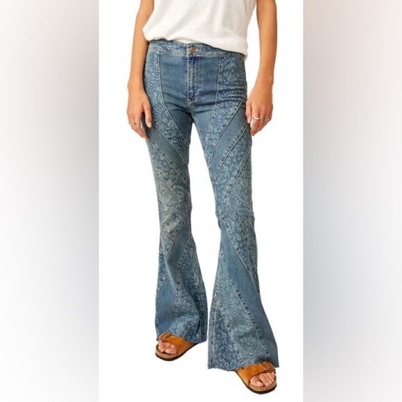 New Free People We The Free Mermaid Mid- Rise Flare Jeans in Low Tide - Picture 7 of 14